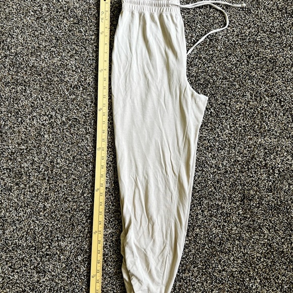 Express Men's Light Cream Joggers - Picture 6 of 6
